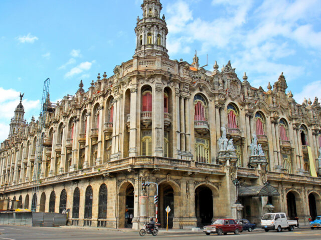 The Gran Teatro de La Habana is the venue for the Cuban National Ballet and is a reference point in the world of dance.