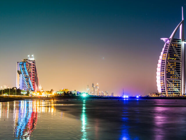 Although you cannot stay here due to the cost of its services, you can still enjoy a brunch, cocktail or fine breakfast at the Burj Al Arab (reservation required).